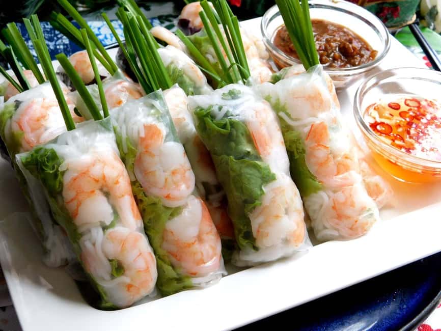 1 Day - 1/2 Day Hanoi City - Luxury Bus, Lunch, Train Street - Who should choose the half-day or full-day option?