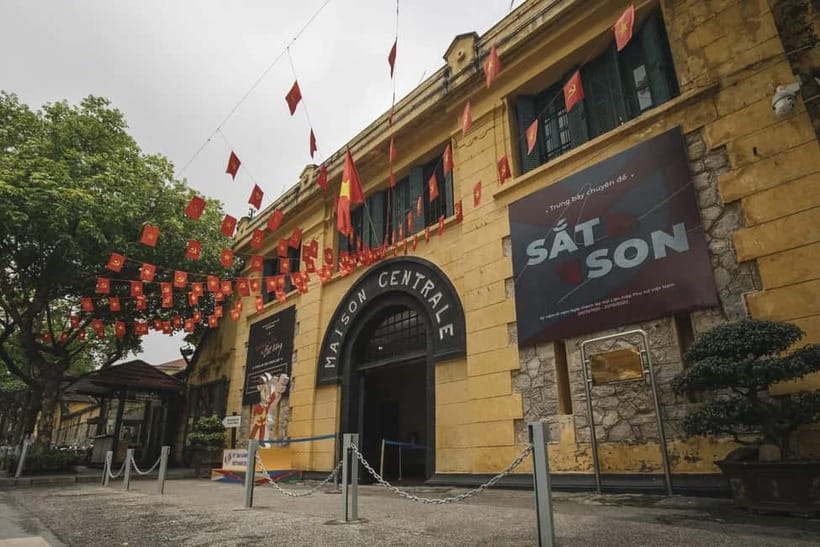 1 Day - 1/2 Day Hanoi City - Luxury Bus, Lunch, Train Street - What the $28 price really covers