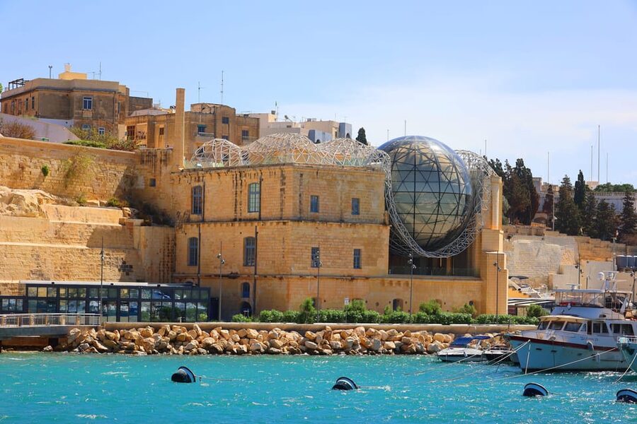 1-Day Hop-On Hop-Off Bus + Harbour Cruise (CMO) - Key points at a glance