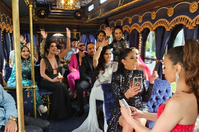 #1 Luxury Hollywood Sightseeing Trolley Bus Tour - Beverly Hills and the 15-minute photo stop