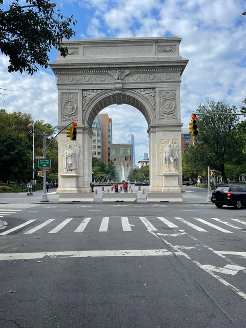 #1 Six Hour Bus Tour and Boat Ride By The Statue of Liberty - Brooklyn Bridge City Hall and the East Side