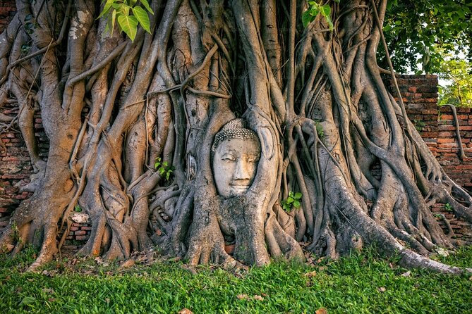 3 Hours Heritage Ayutthaya Bus Tour to Famous Temples - Wat Phra Ram beside the water