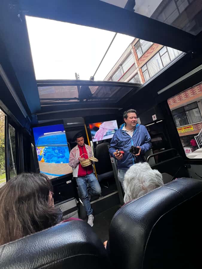 3-in-1 Panoramic city tour Bogotá-beyond the traditional - San Felipe Art District on foot