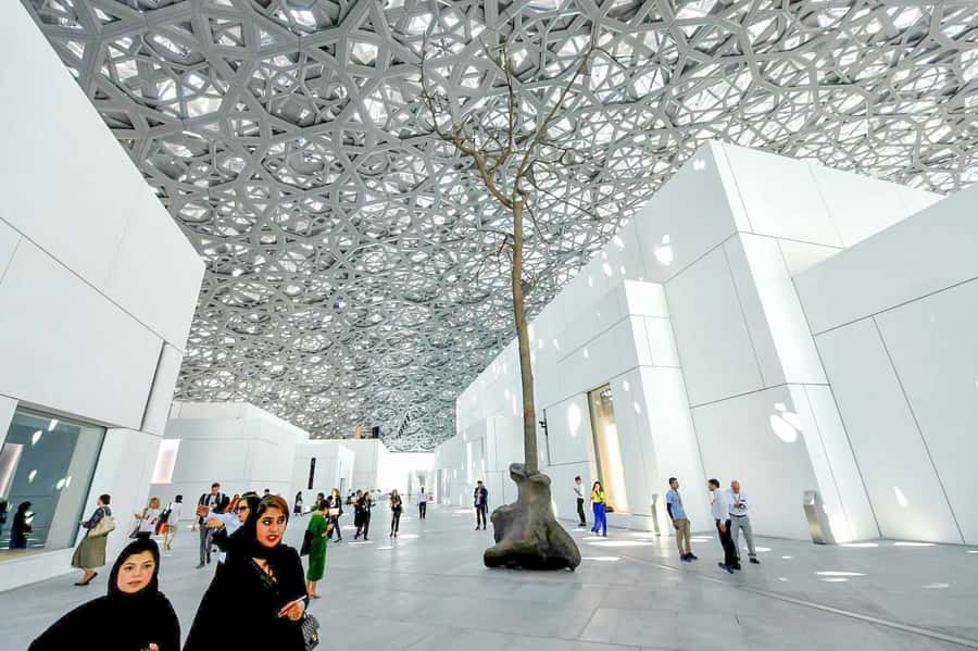 Abu Dhabi: Big Bus Hop-On Hop-Off Sightseeing Tour - Louvre Abu Dhabi on the 48-Hour or 72-Hour Pass