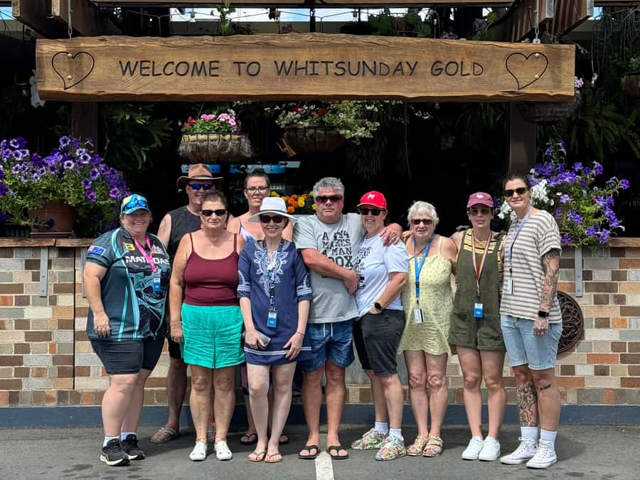 Airlie Beach: Sightseeing Bus Tour - Cedar Creek Falls: the best chance to cool off