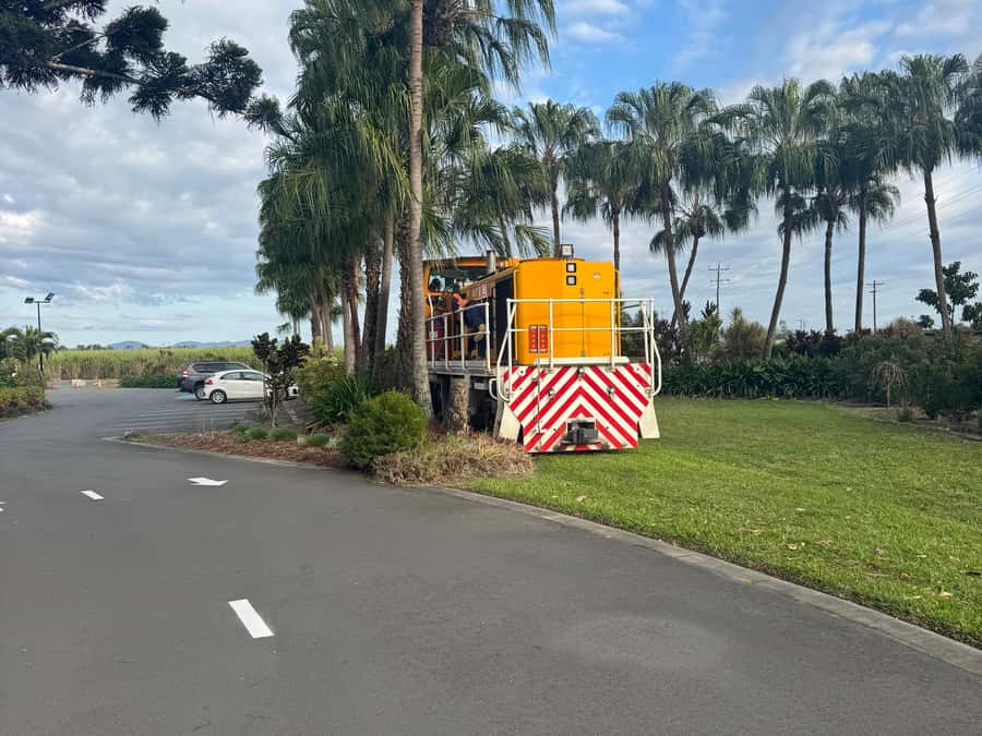Airlie Beach: Sightseeing Bus Tour - Whitsunday Gold Coffee: a useful taste of local production