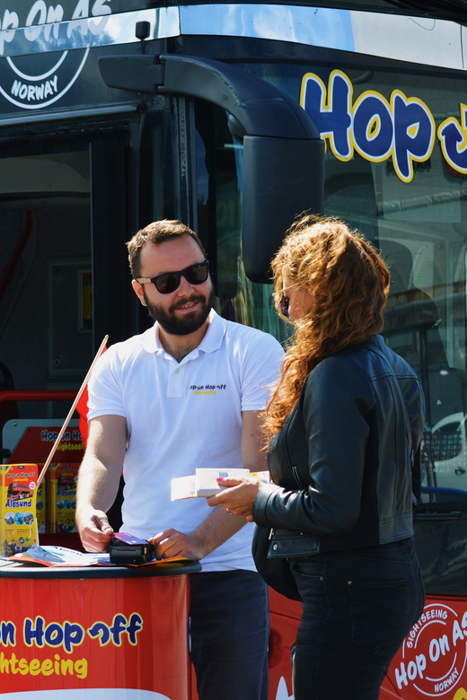 Ålesund: 1-Day Hop-On Hop-Off Sightseeing Bus GrayLine - Why this bus makes sense in Ålesund