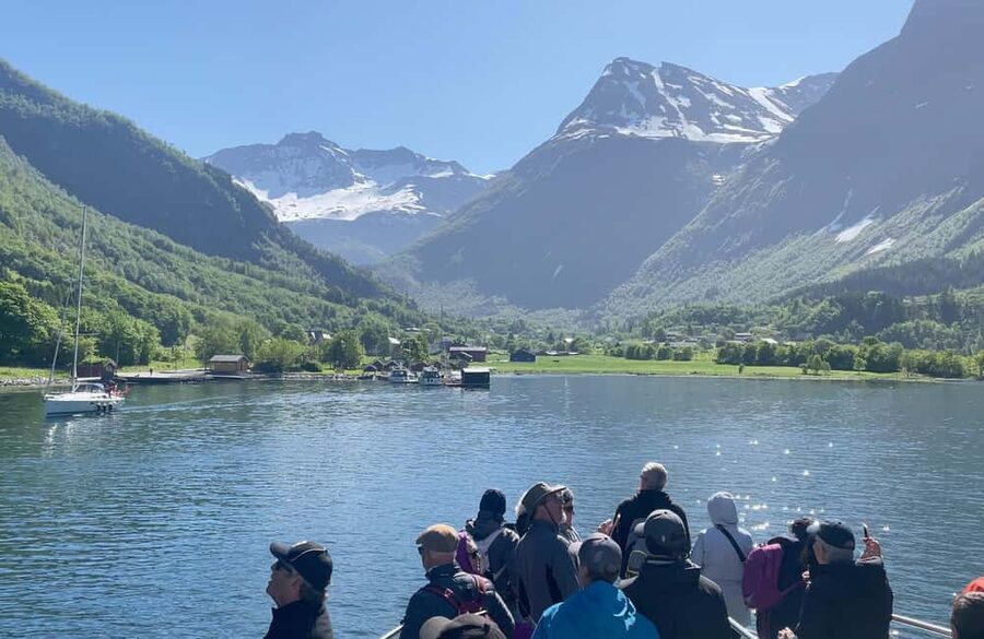 Ålesund to Geiranger Fjord Boat Tour with Return Bus Tour - Geirangerfjord by boat, with waterfall water