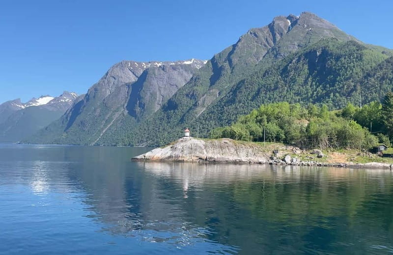 All About the Fjords, in one tour by bus & boat from Ålesund - Who will enjoy this tour most