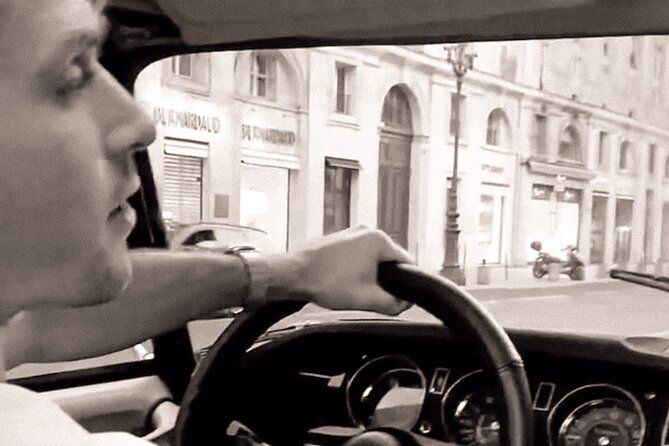 All of Paris Tour in a Vintage Open-Top French Car Citroen DS - Montmartre, from Pigalle to Sacré-Cœur