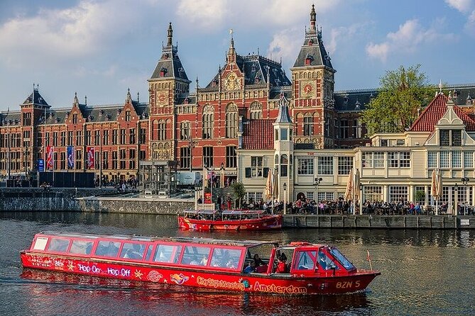Amsterdam Hop-On Hop-Off 24h or 48h Bus and Boat Option - Why the canal boat changes the experience