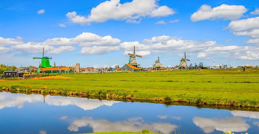 Amsterdam: Zaanse Schans, Edam, Volendam & Marken Bus Tour - Why this North Holland day trip works