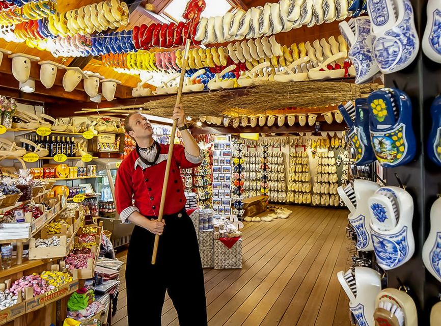 Amsterdam: Zaanse Schans, Edam, Volendam & Marken Bus Tour - Clogs and cheese: the hands-on part of the day