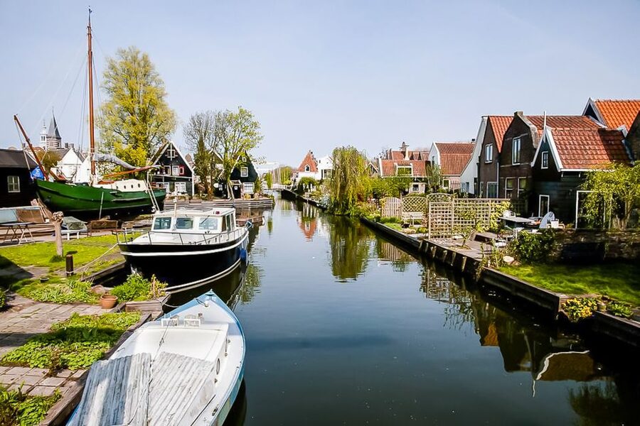 Amsterdam: Zaanse Schans, Edam, Volendam & Marken Bus Tour - Timing, comfort, and what to bring