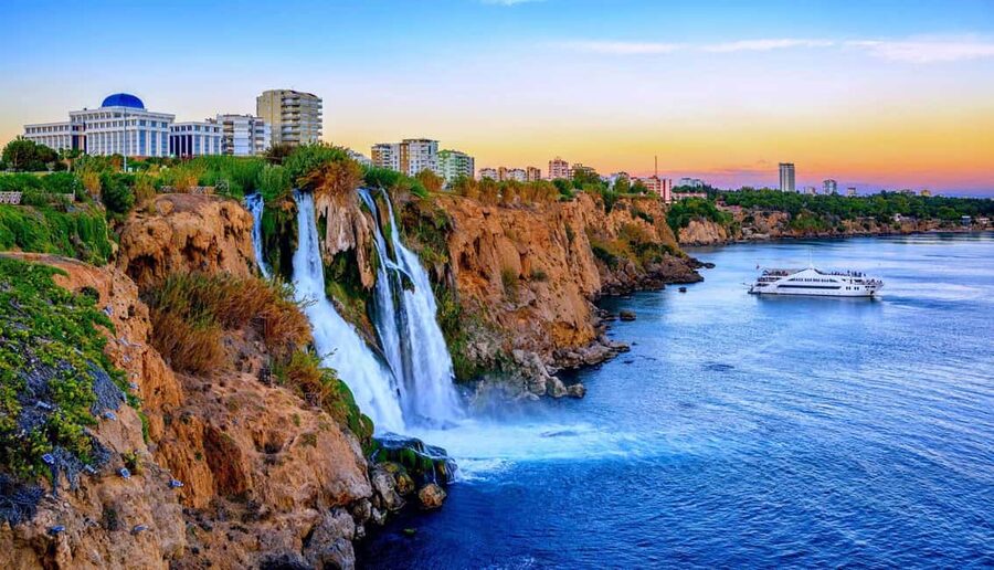 Antalya ; City tour with Double Decker Bus - The coach ride and the double-decker question