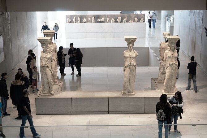 Athens Hop-On Hop Off w/ Acropolis & Acr.Museum tickets & 3 audio - Exploring Plaka with an Audio Guide