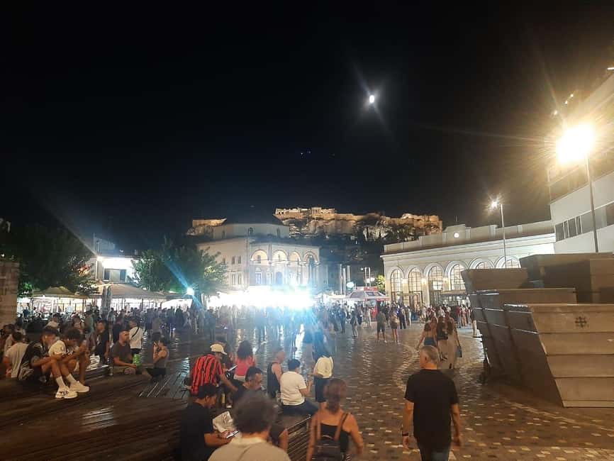 Athens panoramic tour by night with open double decker bus - The Acropolis and Parthenon under the stars