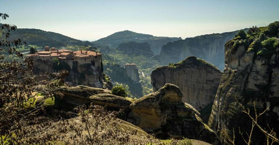 Athens to Meteora, Day Trip with Local Guide,up to 9 people - Lunch, water, and the practical comforts