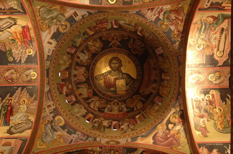 Athens to Meteora: Monasteries & Hidden Caves Bus Tour - Who should book this tour?