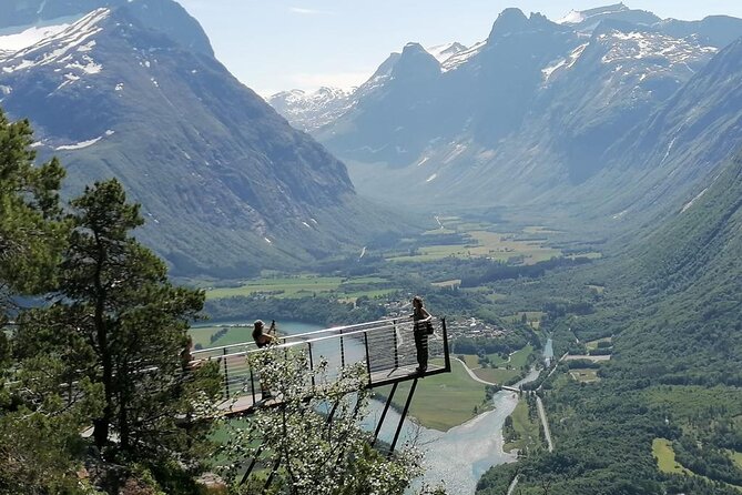 Audio-Guide Bus Tour at Scenic Routes of Åndalsnes to Trollstigen - Is $70.07 a fair price?