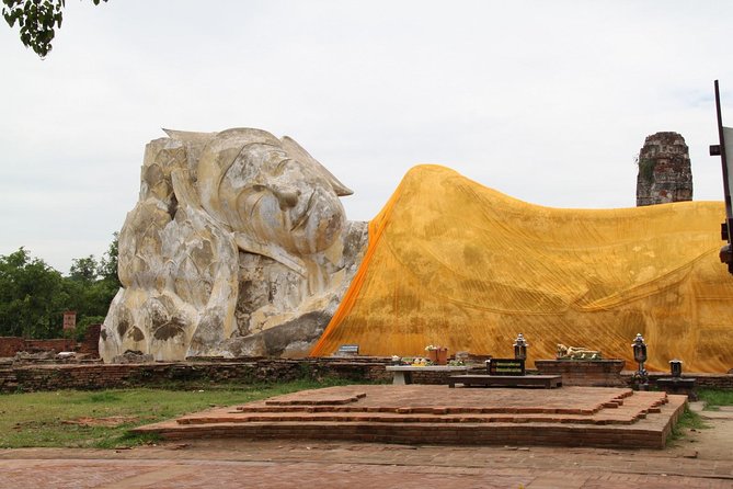 Ayutthaya’s Top Temple & Boat Tour From Bus Station - Group size, guide quality, and pace