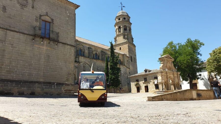 Baeza: Electric Bus Sightseeing Tour with Guide - Starting along the Constitución and city barriers