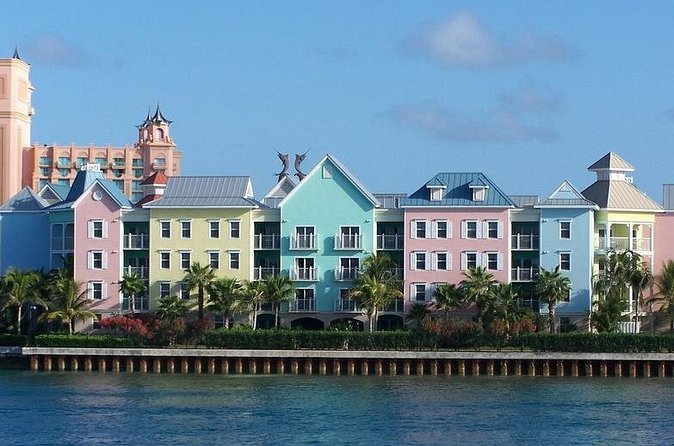 Bahamas Get-A-Round Bus Pass - The air-conditioned bus is a real advantage