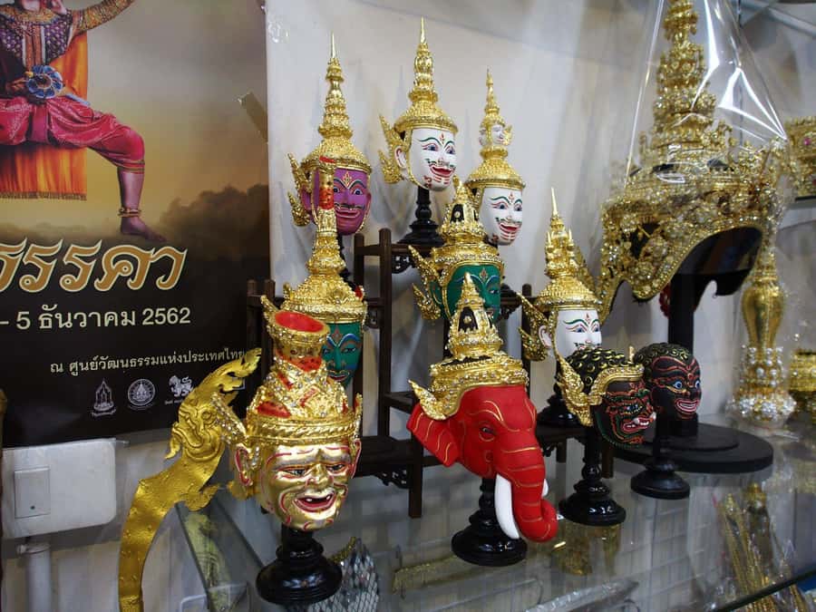 Bangkok: Full-Day Hop-On Hop-Off Walking Tour Mini Group - What the $96 price really covers