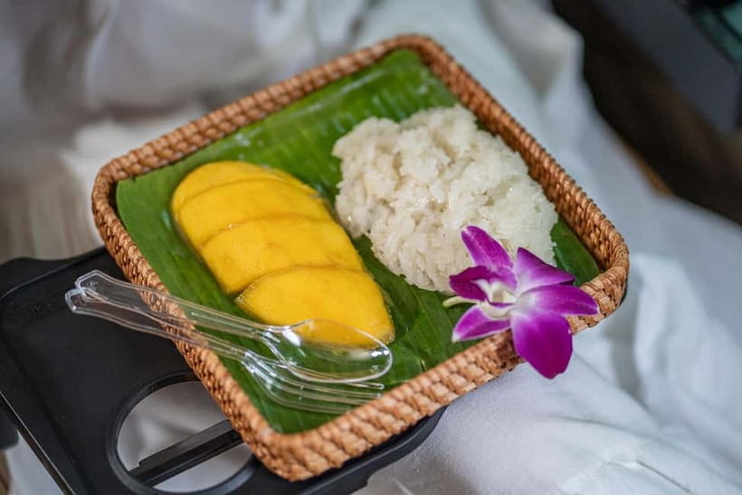 Bangkok: Premium Damnoen Saduak & Railway Market By Food Bus - Is the $77 price good value?