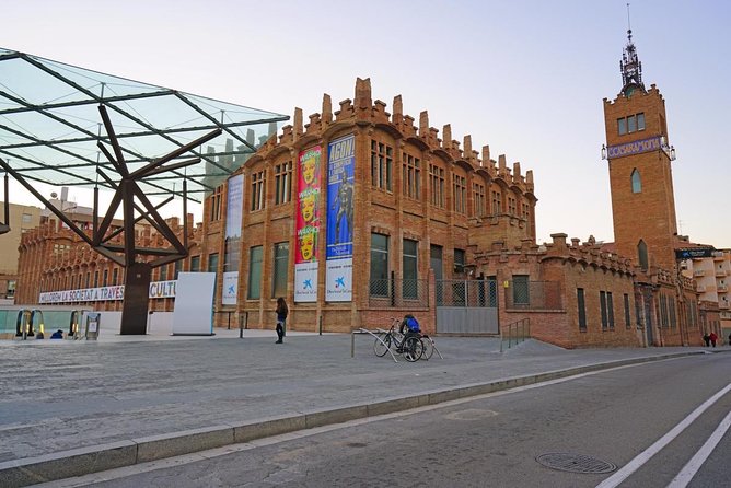 Barcelona City Tour Hop-On Hop-Off with Optional Boat - Key points to know before you ride