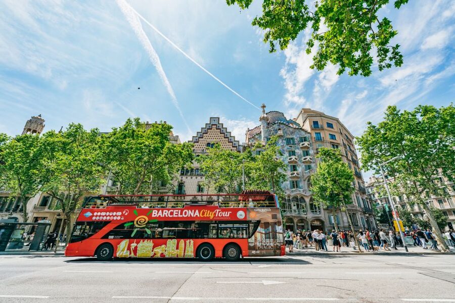 Barcelona Hop-On Hop-Off Bus and FC Barcelona Immersive Tour - Taking the green East Route to Park Güell and the coast