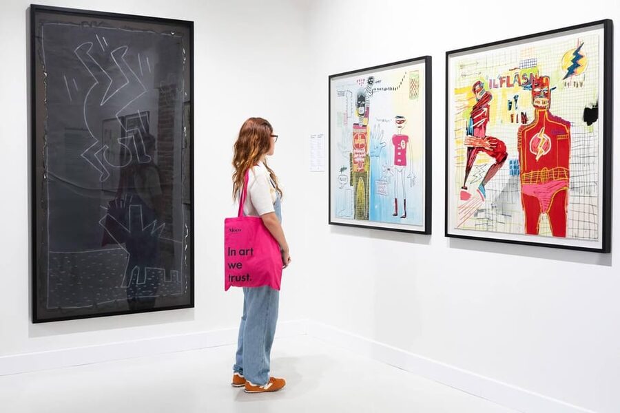 Barcelona: Hop-On Hop-Off Bus and Moco Museum Ticket - The return through Modernist Barcelona and the waterfront