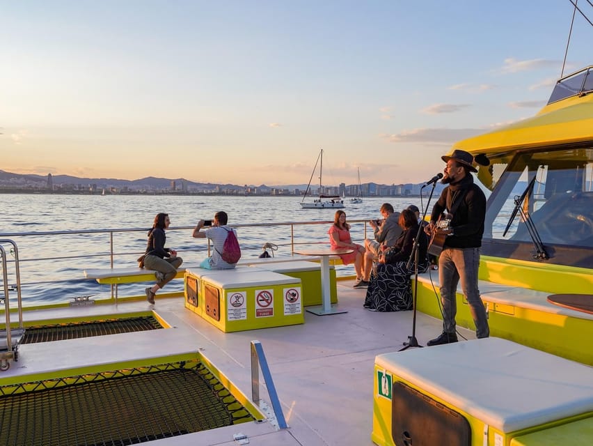 Barcelona: Hop-On Hop-Off Bus with Sailing Cruise - Audio commentary and on-board comfort