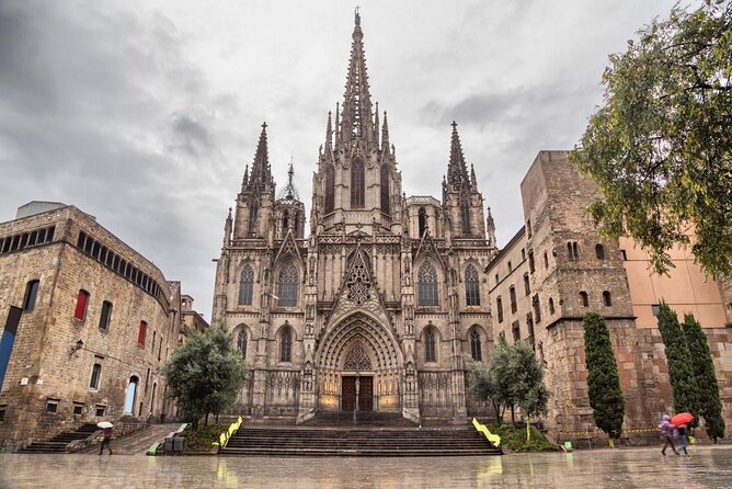 Barcelona Hop on Top City Tour - Key points to know before booking