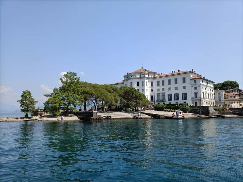 Baveno: Hop-On Hop-Off Boat Tour to 3 Borromean Islands - Key points at a glance