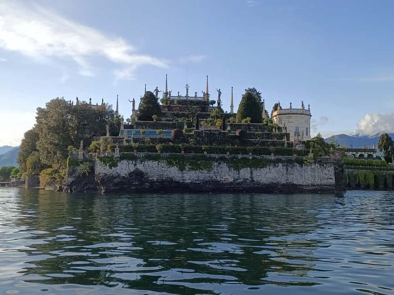Baveno: Hop-On Hop-Off Boat Tour to 3 Borromean Islands - Isola dei Pescatori, the most human stop