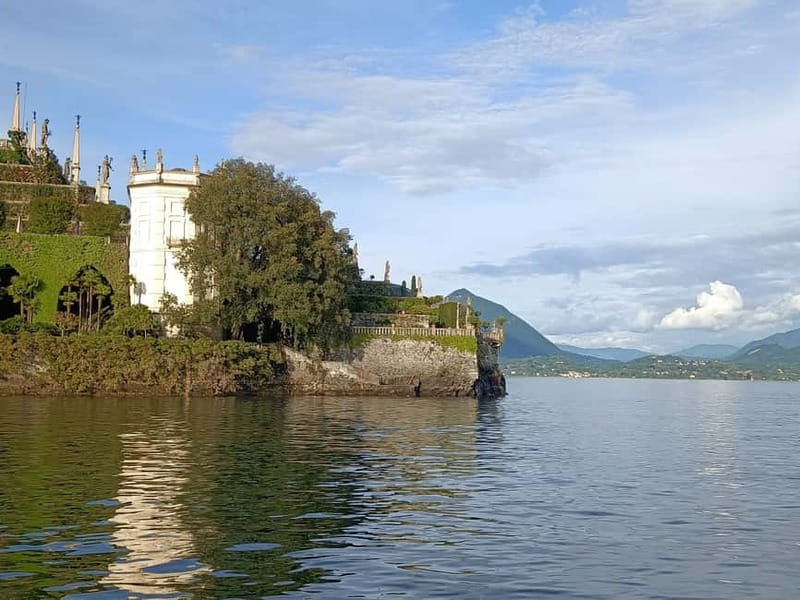 Baveno: Madre Island & Bella Island Tour Hop-on Hop-off - Isola Bella and Palazzo Borromeo