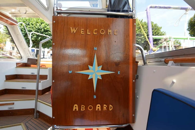 Baveno: Tour Hop-on Hop-off Isola Bella e Isola Pescatori - Returning across Lake Maggiore