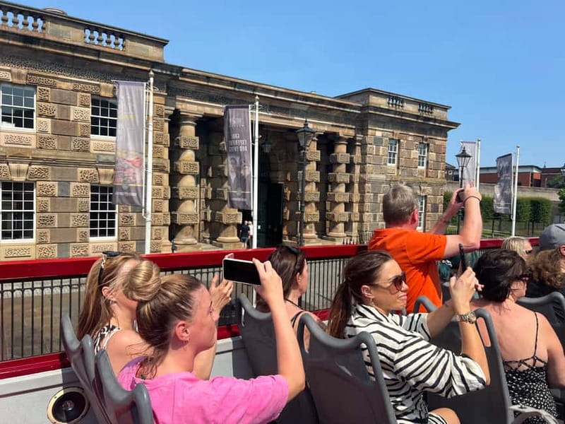 Belfast: Hop-on Hop-off Bus Tour With Live Guides - Peace Walls and Shankill Road