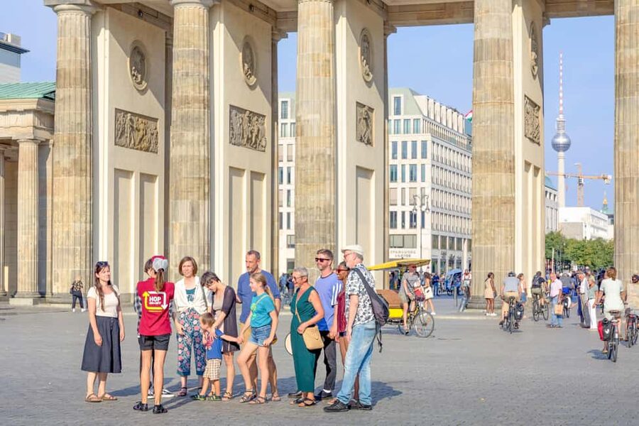 Berlin: Big Bus Hop-On Hop-Off Sightseeing Tour & Currywurst - Adding the Spree boat ride from April through October