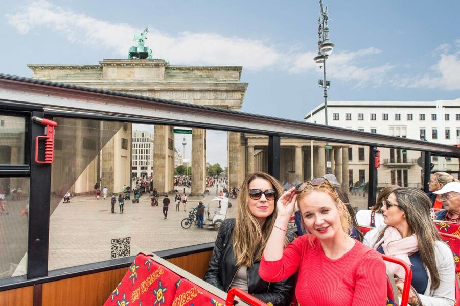 Berlin: City Sightseeing Hop-On Hop-Off Bus Tour - Getting your bearings from KaDeWe to Potsdamer Platz