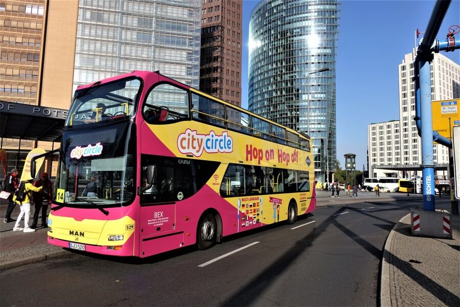 Berlin: East and West Hop-On Hop-Off Bus Tour - Kurfürstendamm, KaDeWe, and the western side