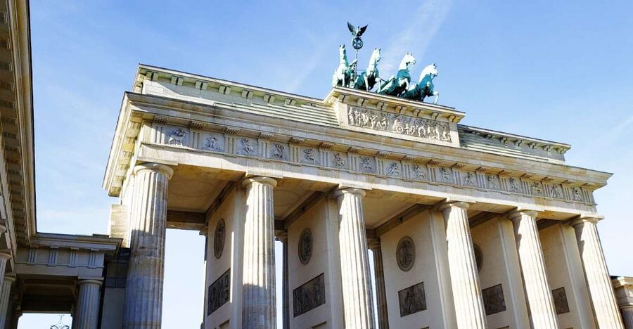 Berlin: Highlights of the City - a Private Bus Tour - Starting with pickup and the western city center