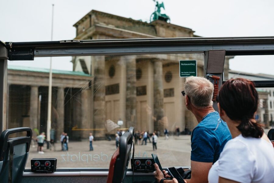 Berlin: Hop-on Hop-off Bus Tour with Live Commentary - Checkpoint Charlie and Gendarmenmarkt