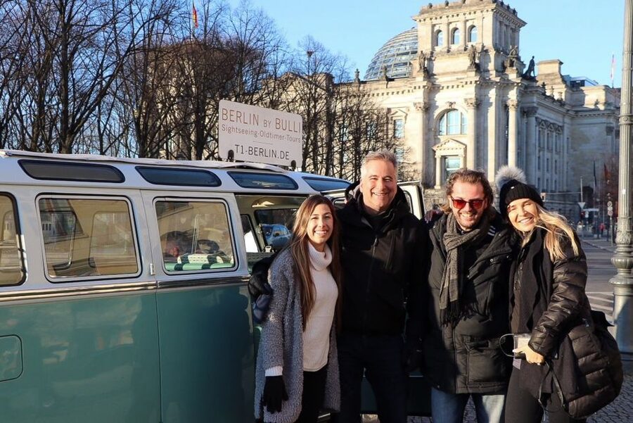 Berlin: Private Sightseeing Tour in Iconic Oldtimer VW Bus - Should you book the 1965 VW Samba tour?
