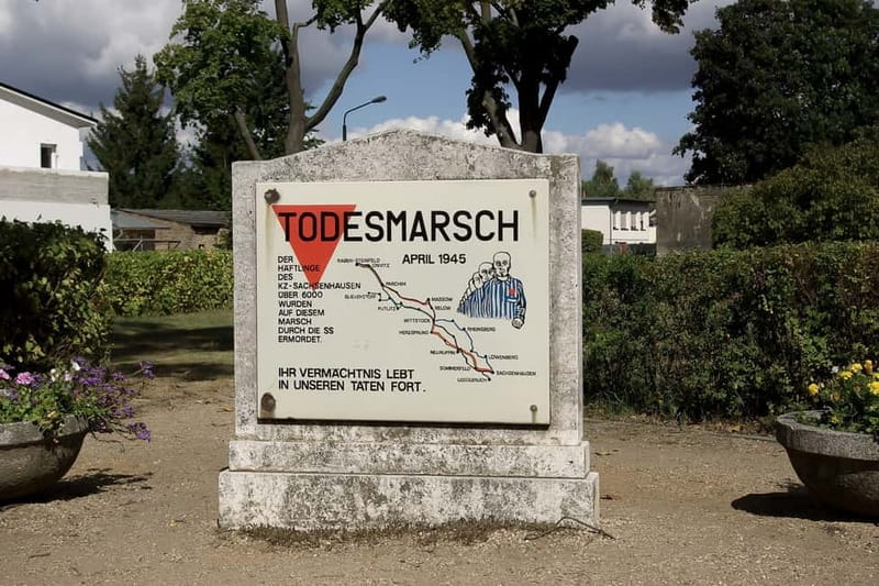 Berlin & Sachsenhausen: 5-Hour Tour "Third Reich" by VW-Bus - Key points to know before booking