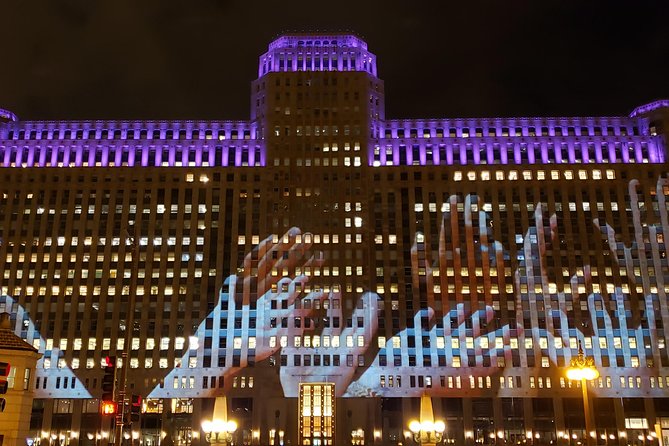 Big Bus Chicago: Hop-On Hop-Off Sightseeing Tour, 24/48/72hr Pass - Stops 5 and 6: Adler Planetarium and Museum Campus