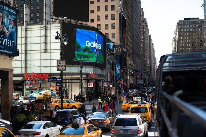 Big Bus NYC: Hop-On Hop-Off Sightseeing Tour by Open-top Bus - What Big Bus NYC is really good at