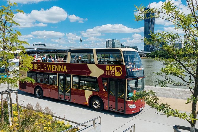 Big Bus Vienna Hop-On Hop-Off Sightseeing Tour - City Hall, Votive Church, and Schwedenplatz