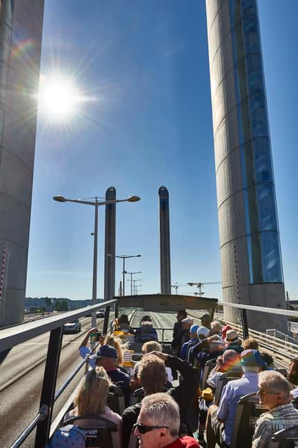 Bordeaux : 1 or 2 day Hop-on Hop-off visit - Gambetta and Jardin Public for a slower pause
